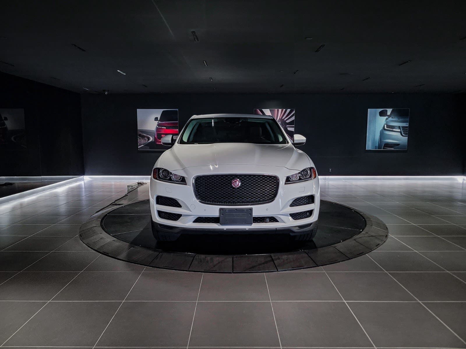 2019 Jaguar F-PACE Prestige