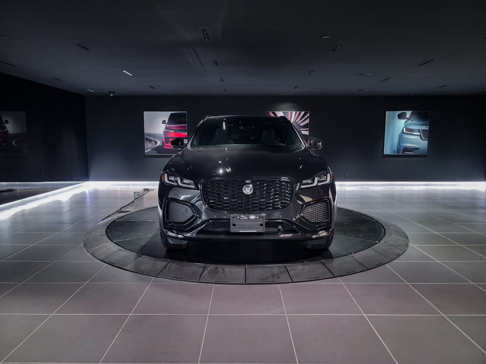 2026 Jaguar F-PACE P250 R-Dynamic S