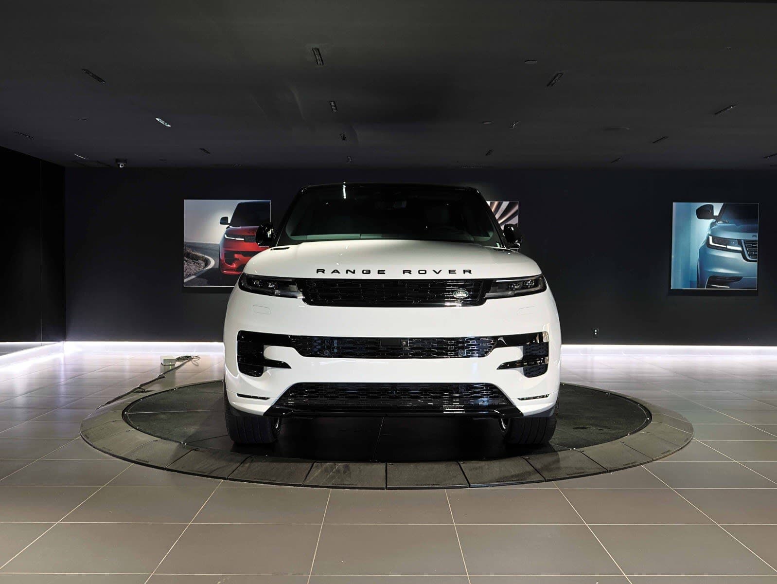 2026 Land Rover Range Rover Sport Dynamic SE