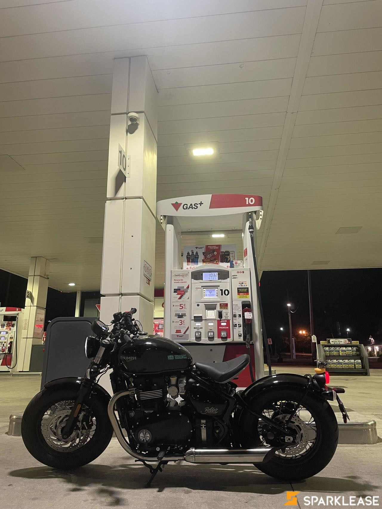 2022 Triumph bonneville bobber