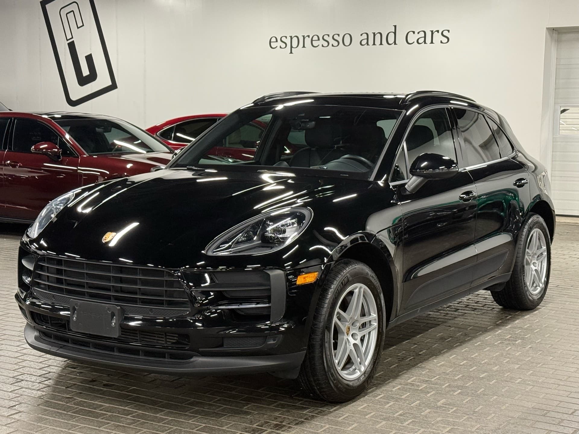 2021 Porsche Macan AWD