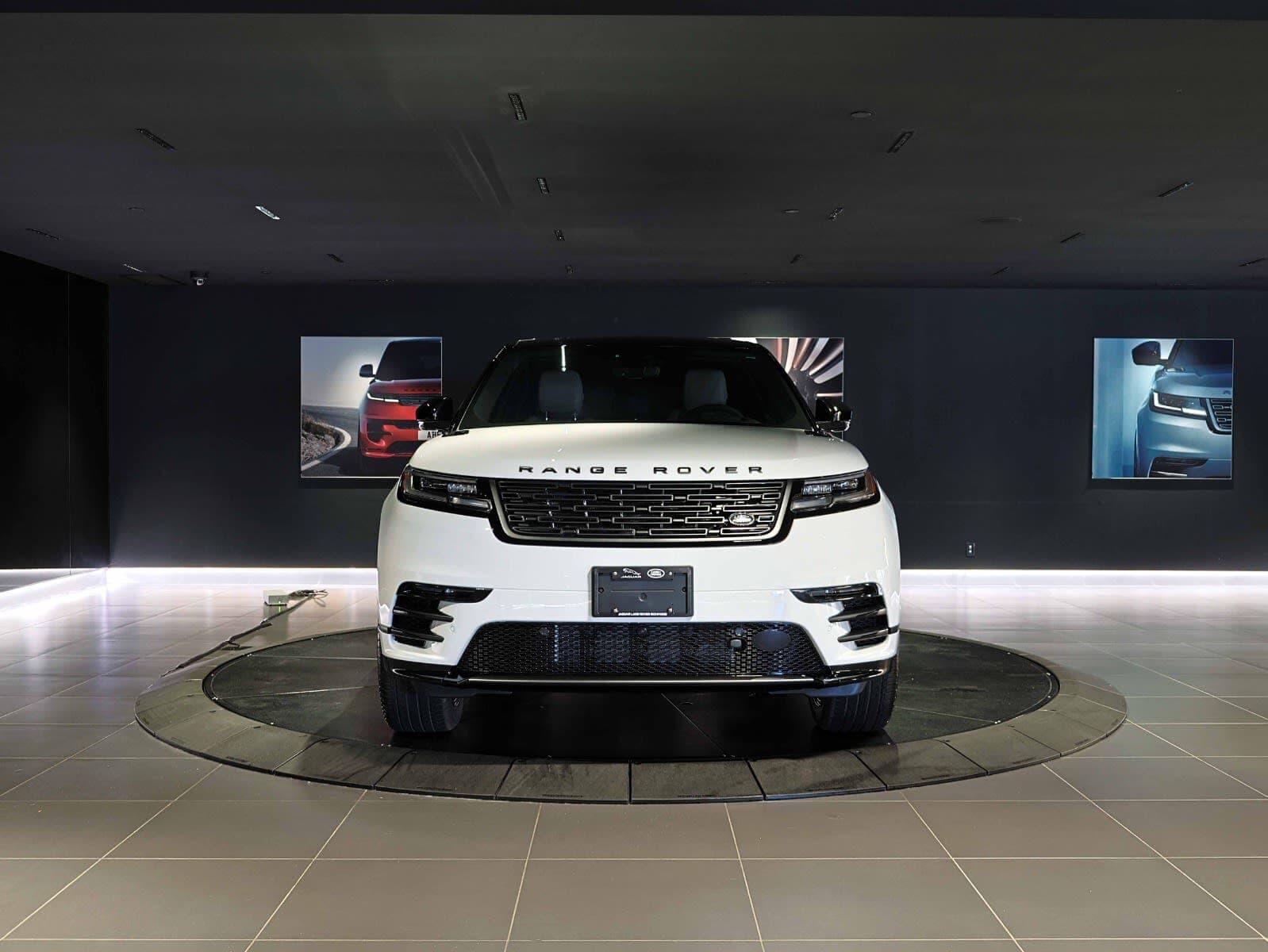 2026 Land Rover Range Rover Velar Belgravia Edition