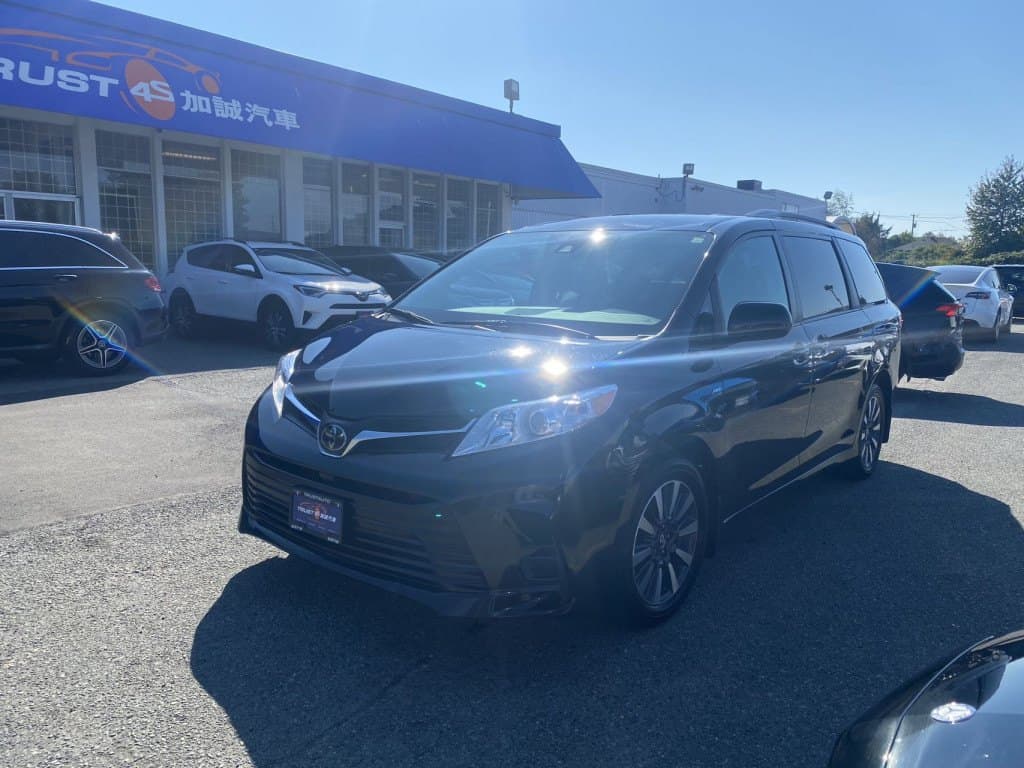 2018 Toyota Sienna LE 7-Passenger AWD