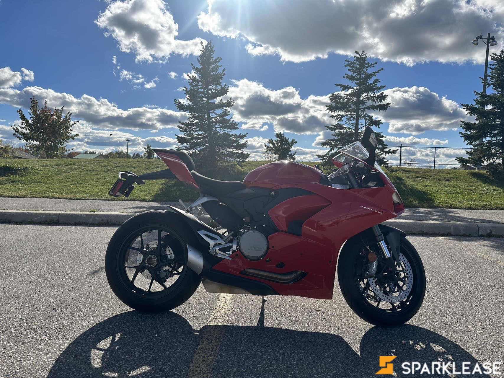 2021 Ducati V2