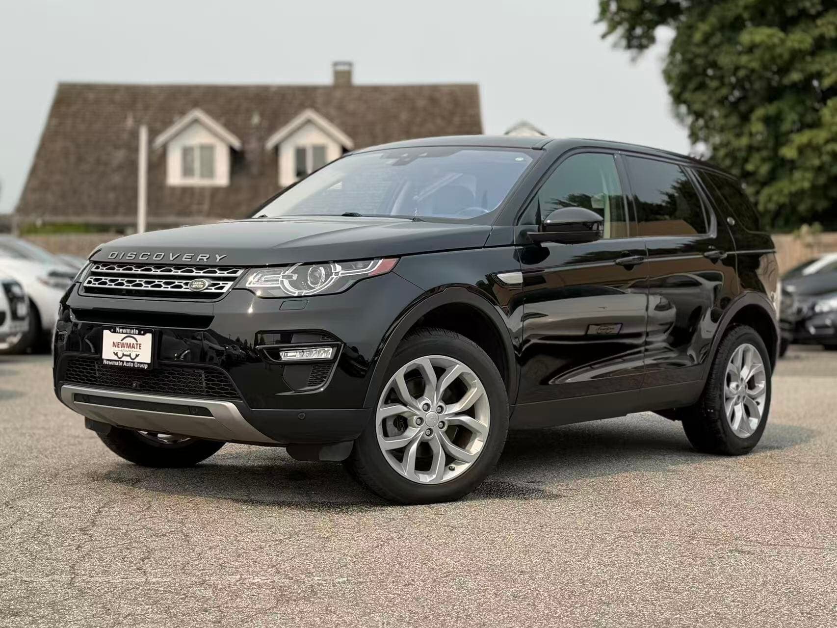 2017 Land Rover Discovery Sport HSE. LOCAL BC VEHICLE. ONE OWNER. LOW KILOMETRES.