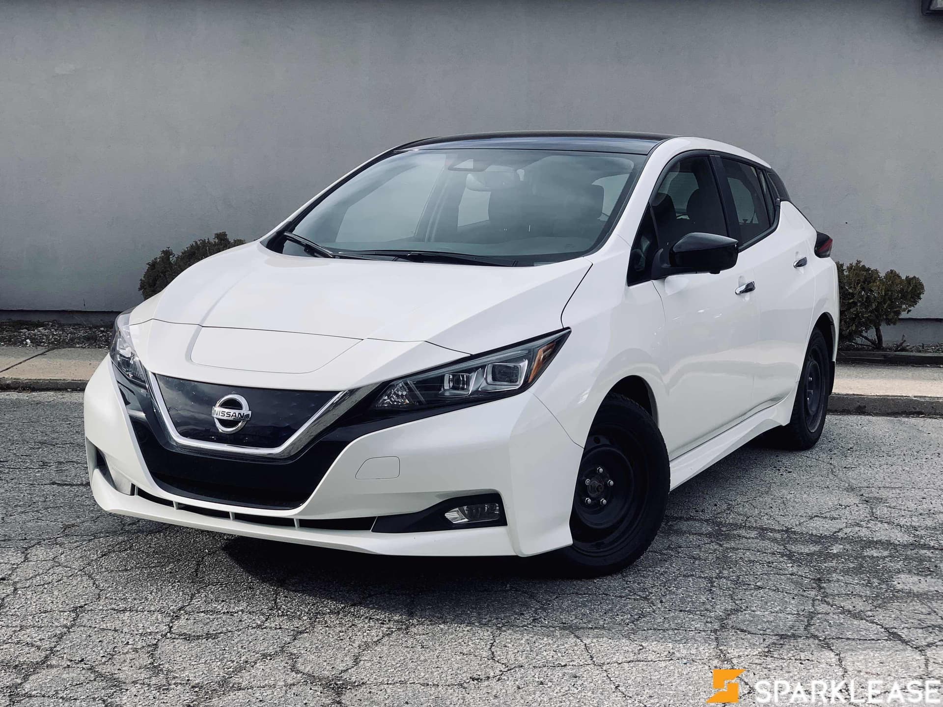 2022 Nissan  LEAF  SV Hatchback 