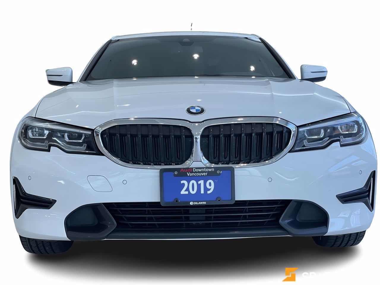 2019 BMW  3 Series  330i xDrive Sedan 