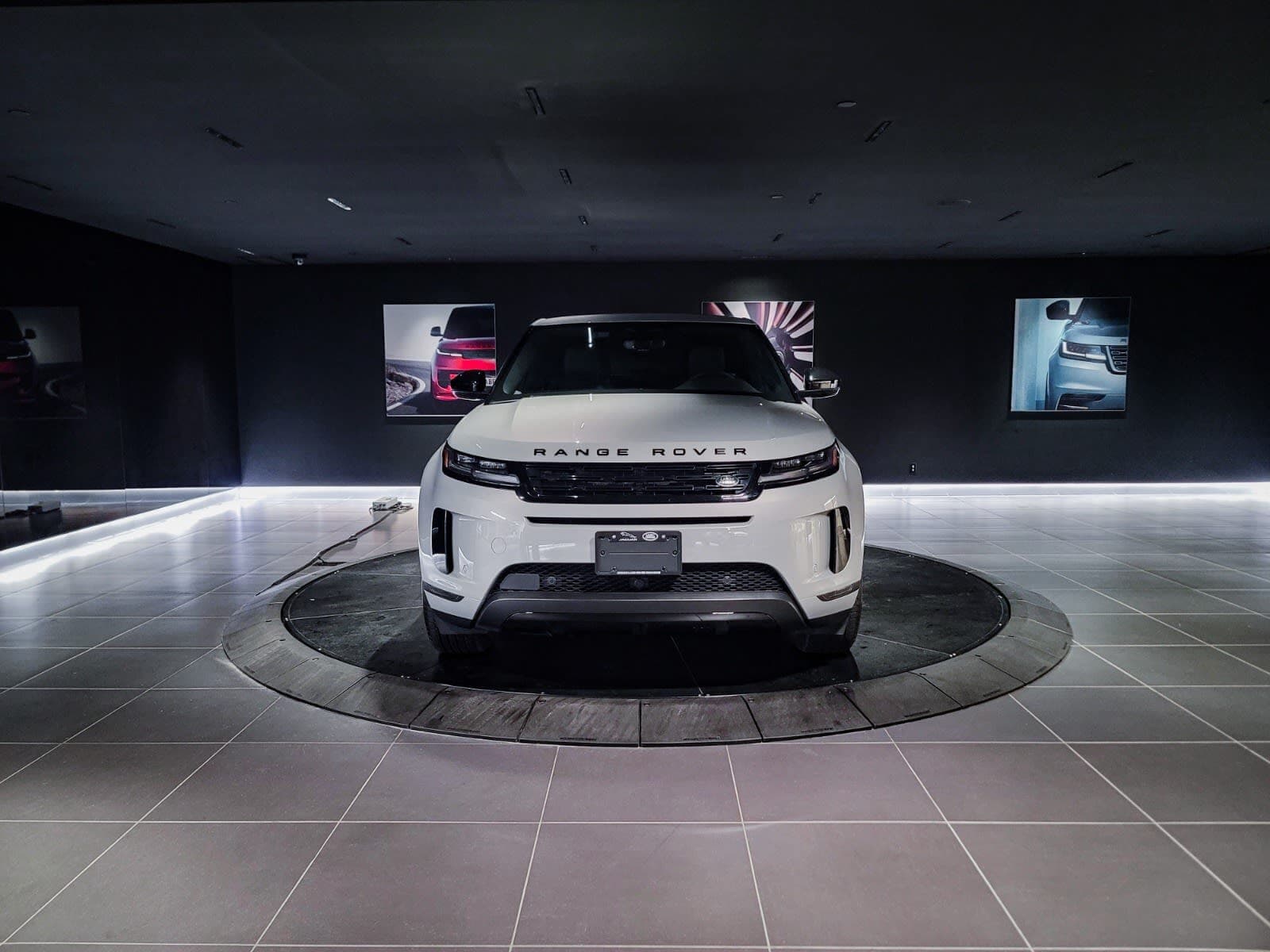 2026 Land Rover Range Rover Evoque S