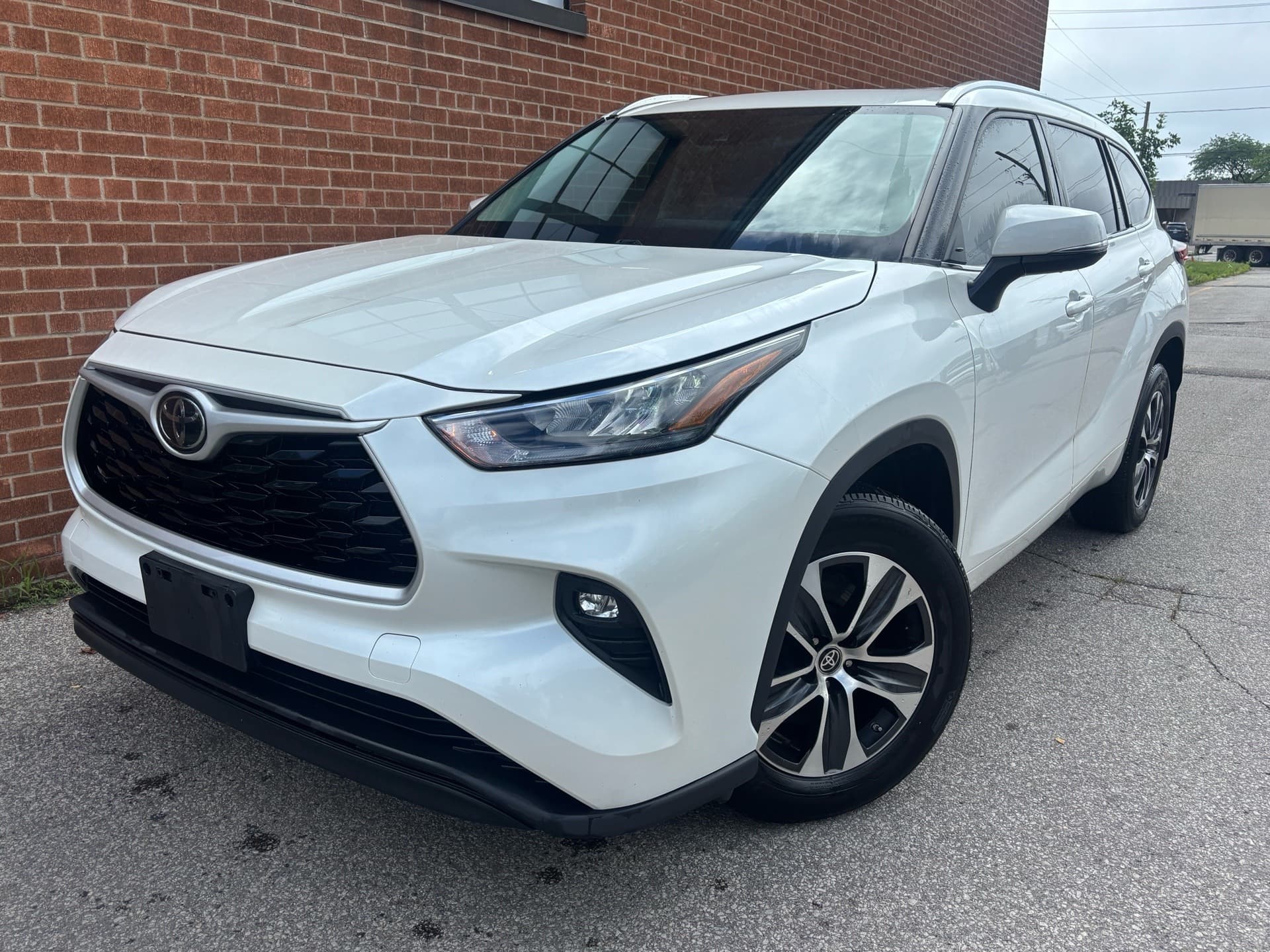 2021 Toyota Highlander XLE AWD
