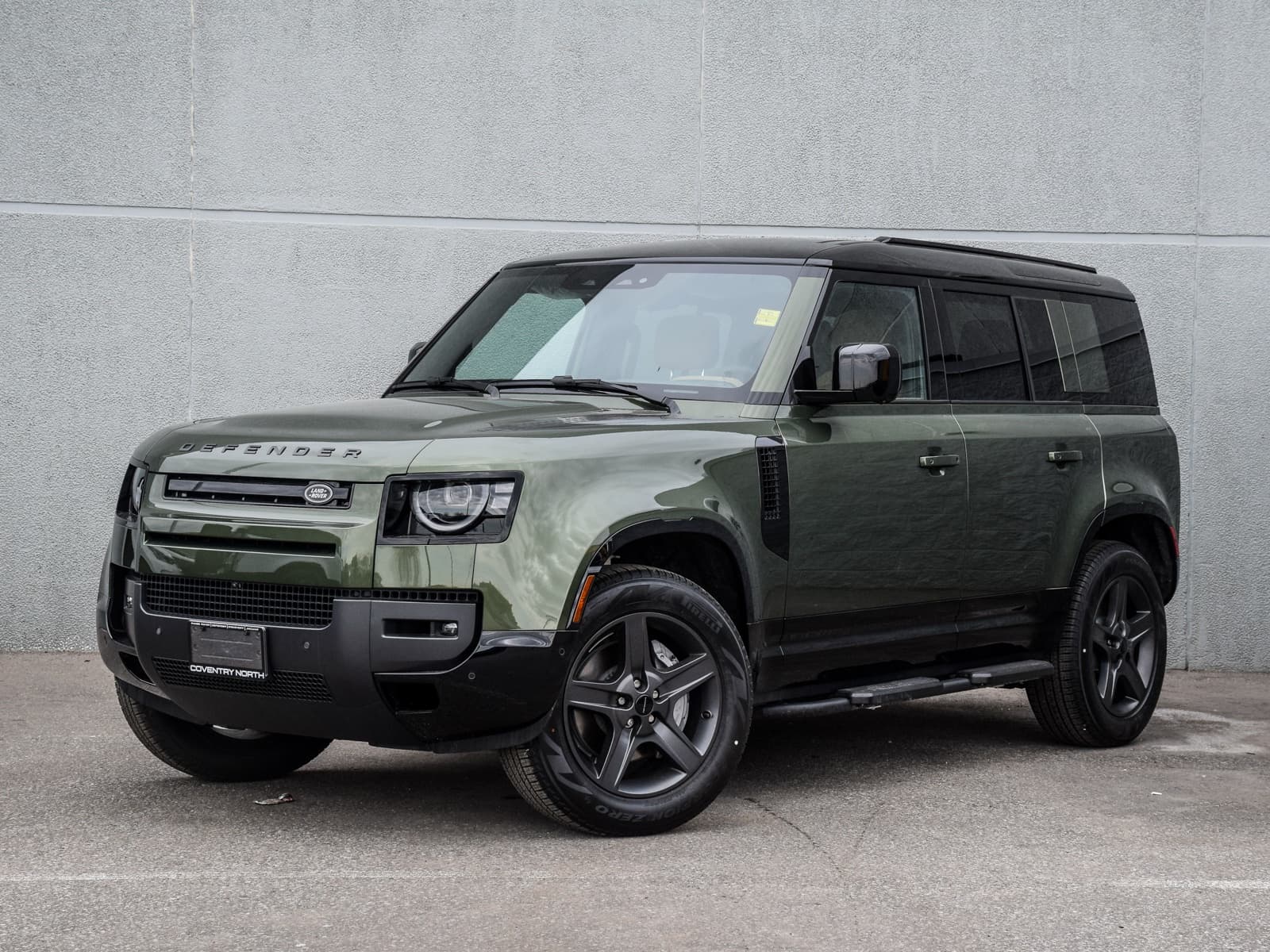 2026 Land Rover Defender 110 X-Dynamic SE