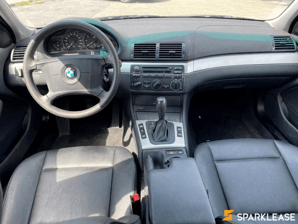 2003 BMW 320