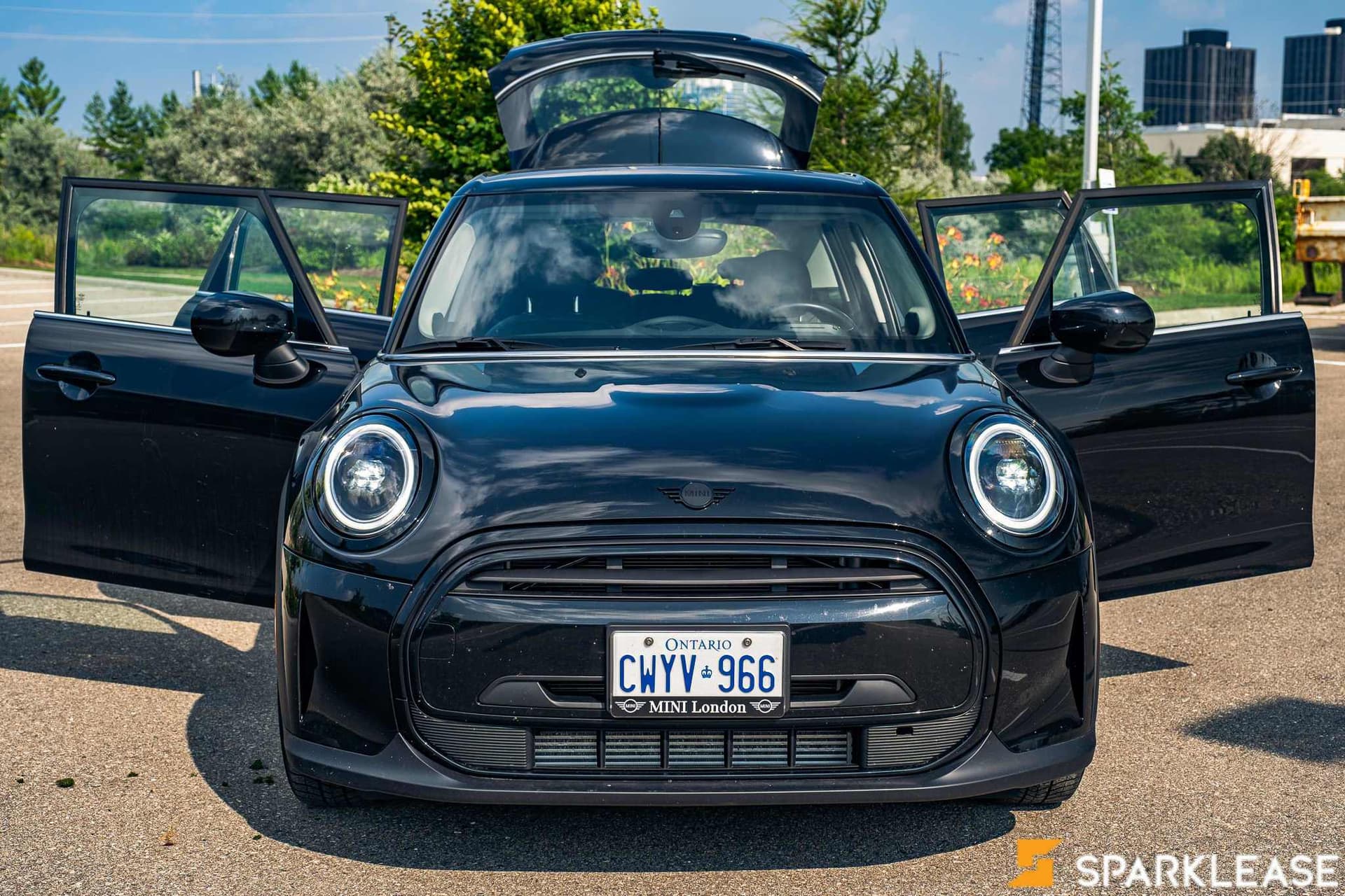 2022 MINI 5 Door Cooper FWD
