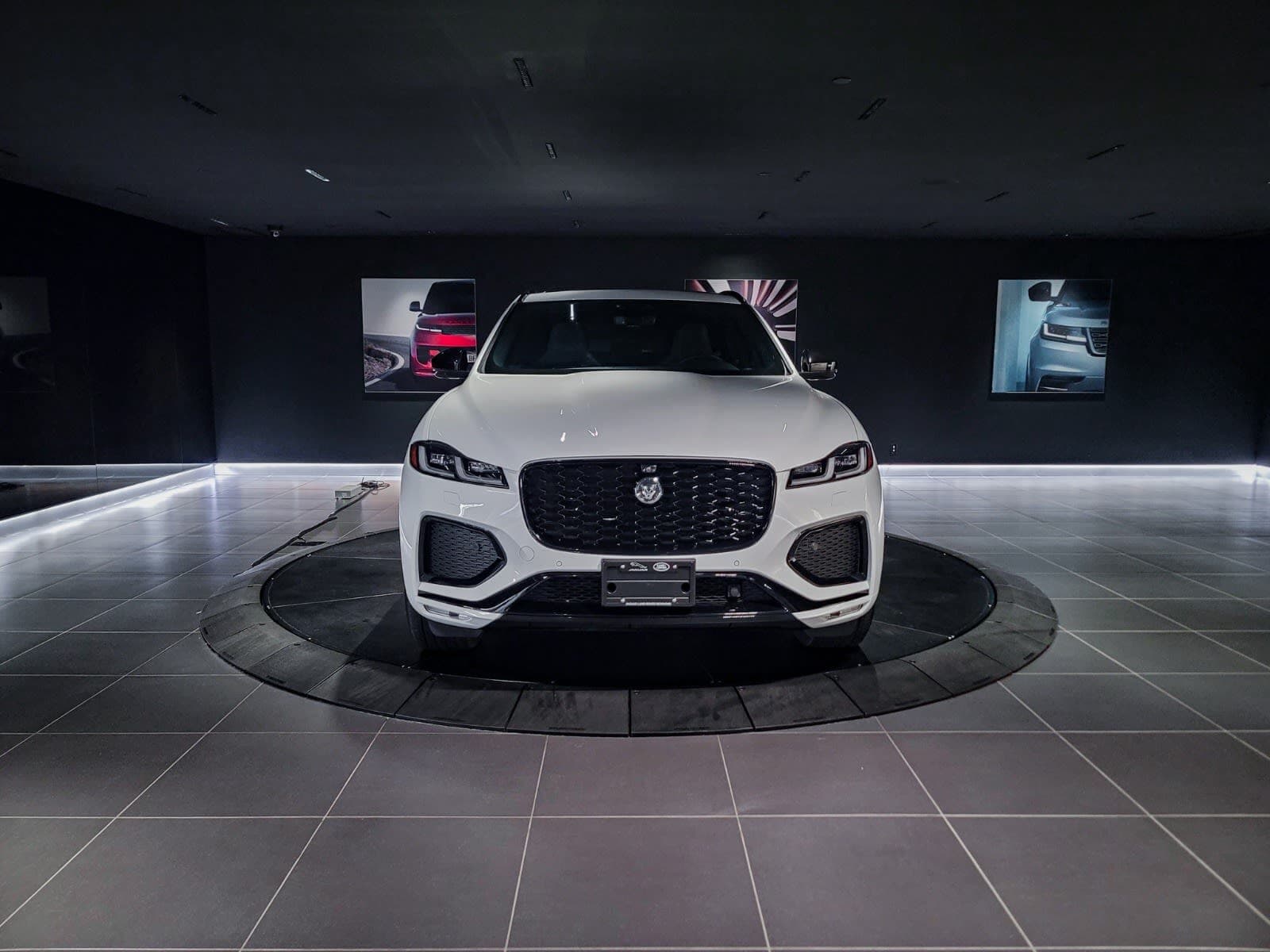 2026 Jaguar F-PACE P250 R-Dynamic S