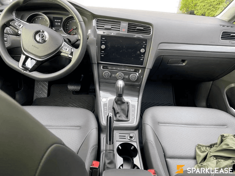 2021 Volkswagen Golf 