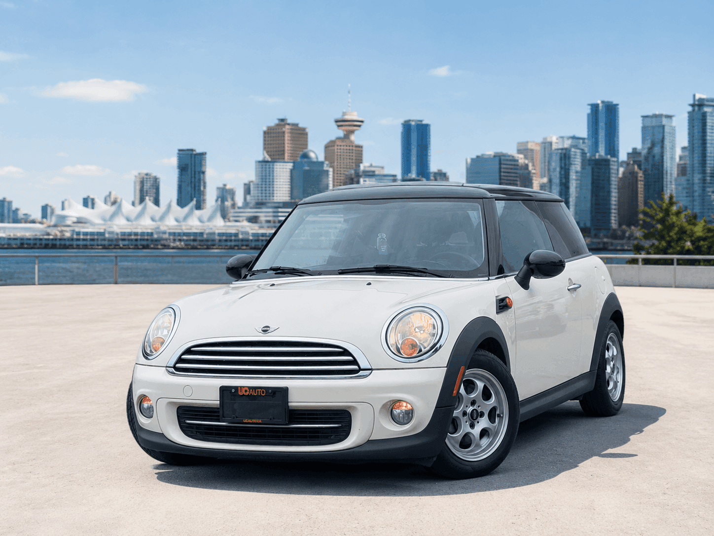 2013 MINI Cooper Knightsbridge Classic/ CLEAN TITLE/ BC LOCAL
