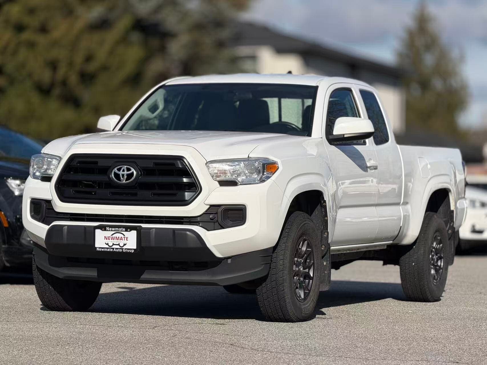 2016 Toyota Tacoma Access Cab SR+. NO ACCIDENT.