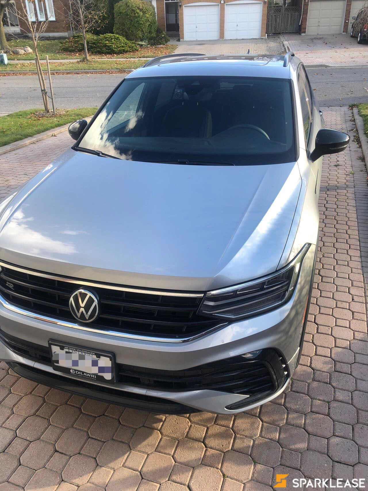 2023 Volkswagen Tiguan Comfortline R-Lin...