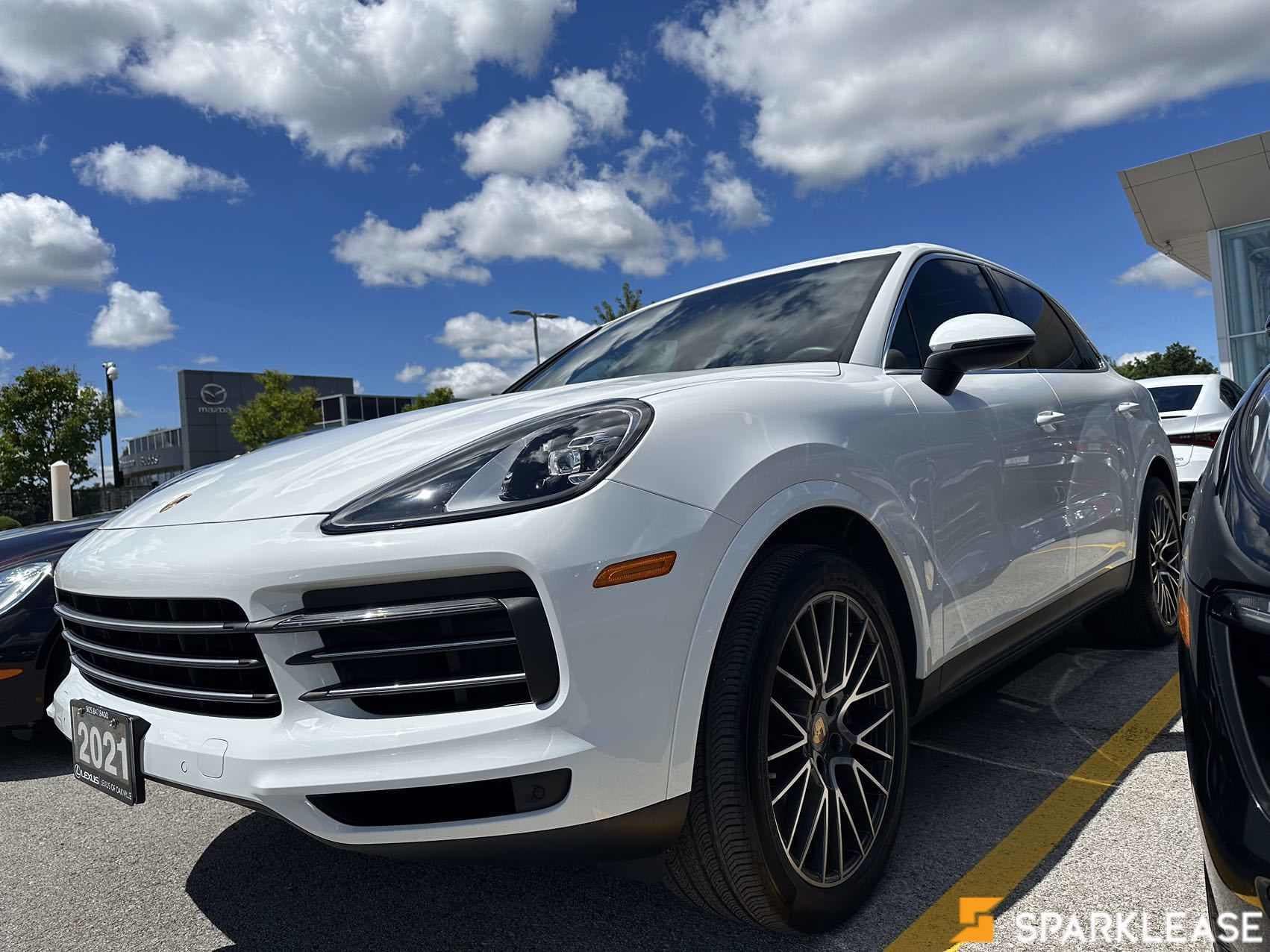 2021 Porsche Cayenne Premium PKG