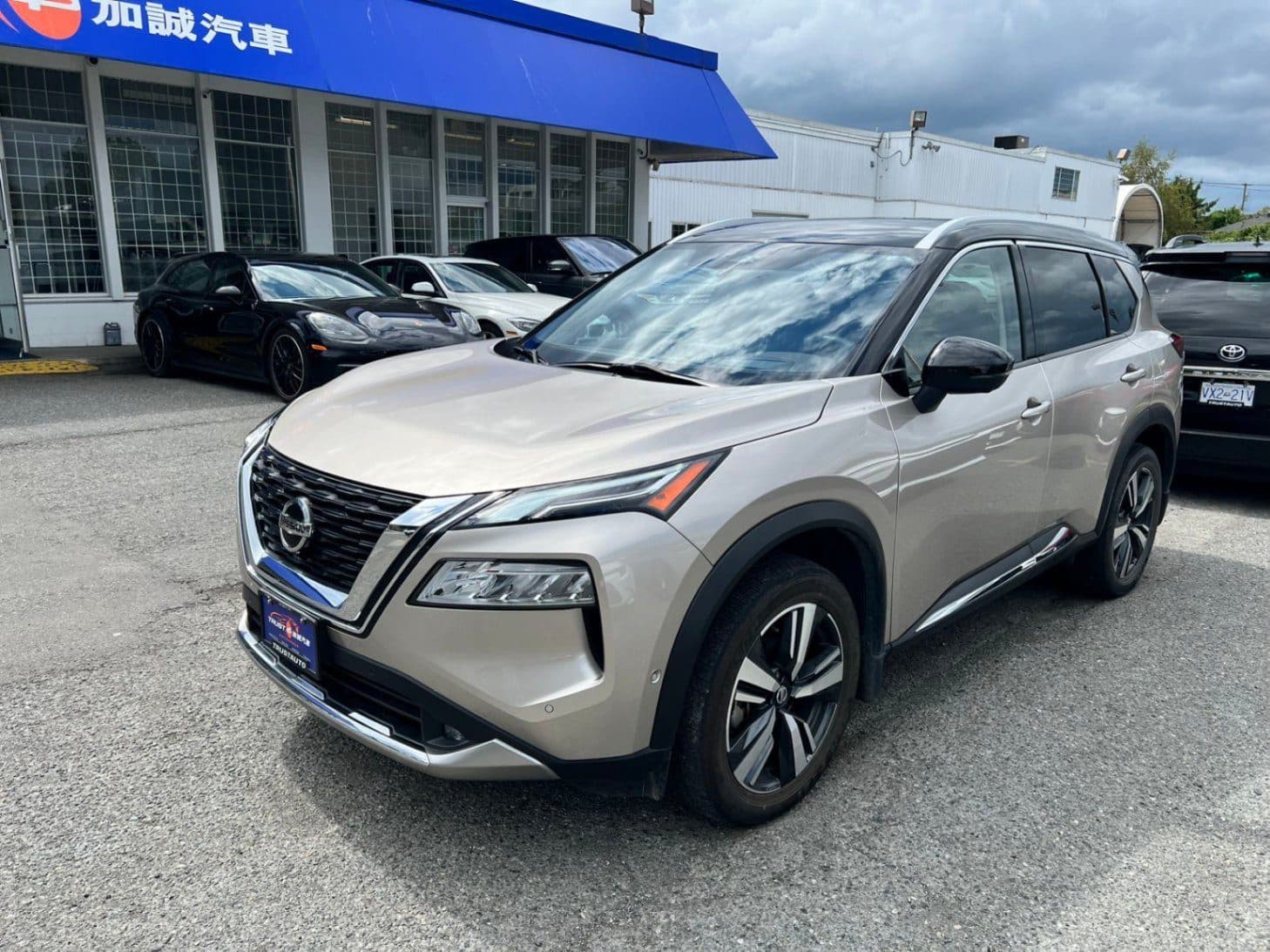 2021 Nissan Rogue AWD Platinum
