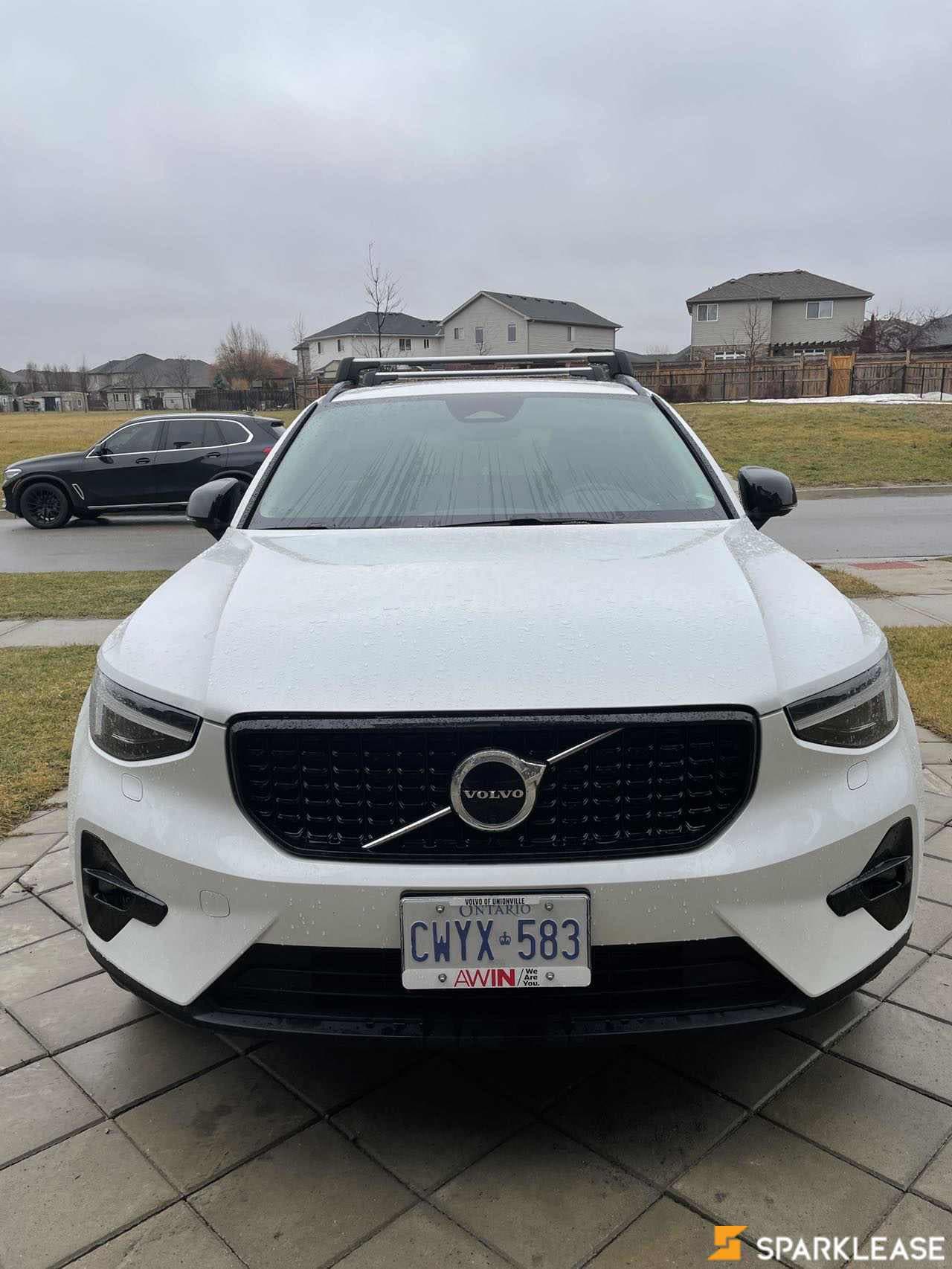 2023 Volvo XC40 B5 AWD Ultimate Bright Theme