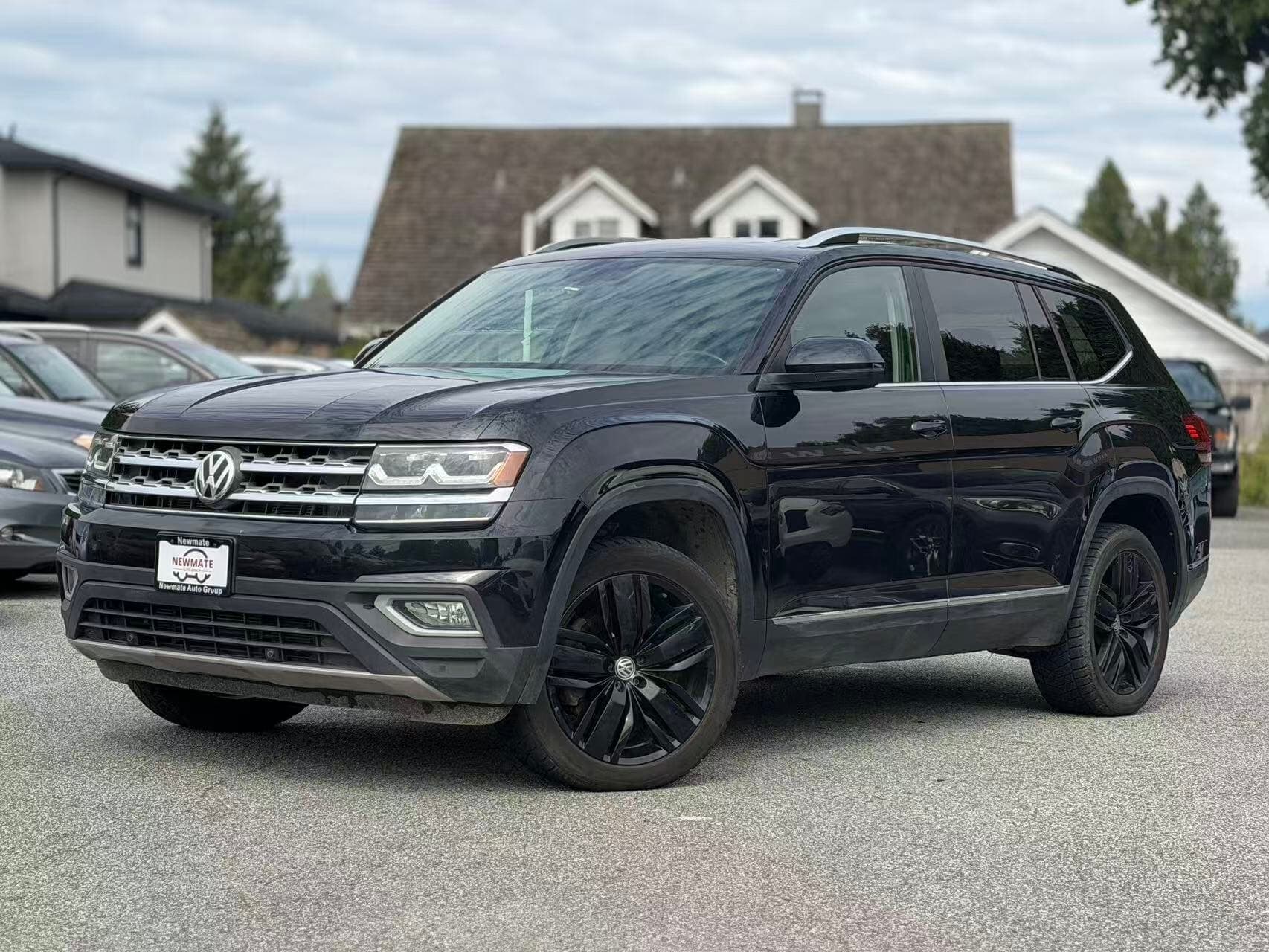 2018 Volkswagen Atlas Highline 3.6 4MOTION. LOCAL BC VEHICLE. 7 SEATER.
