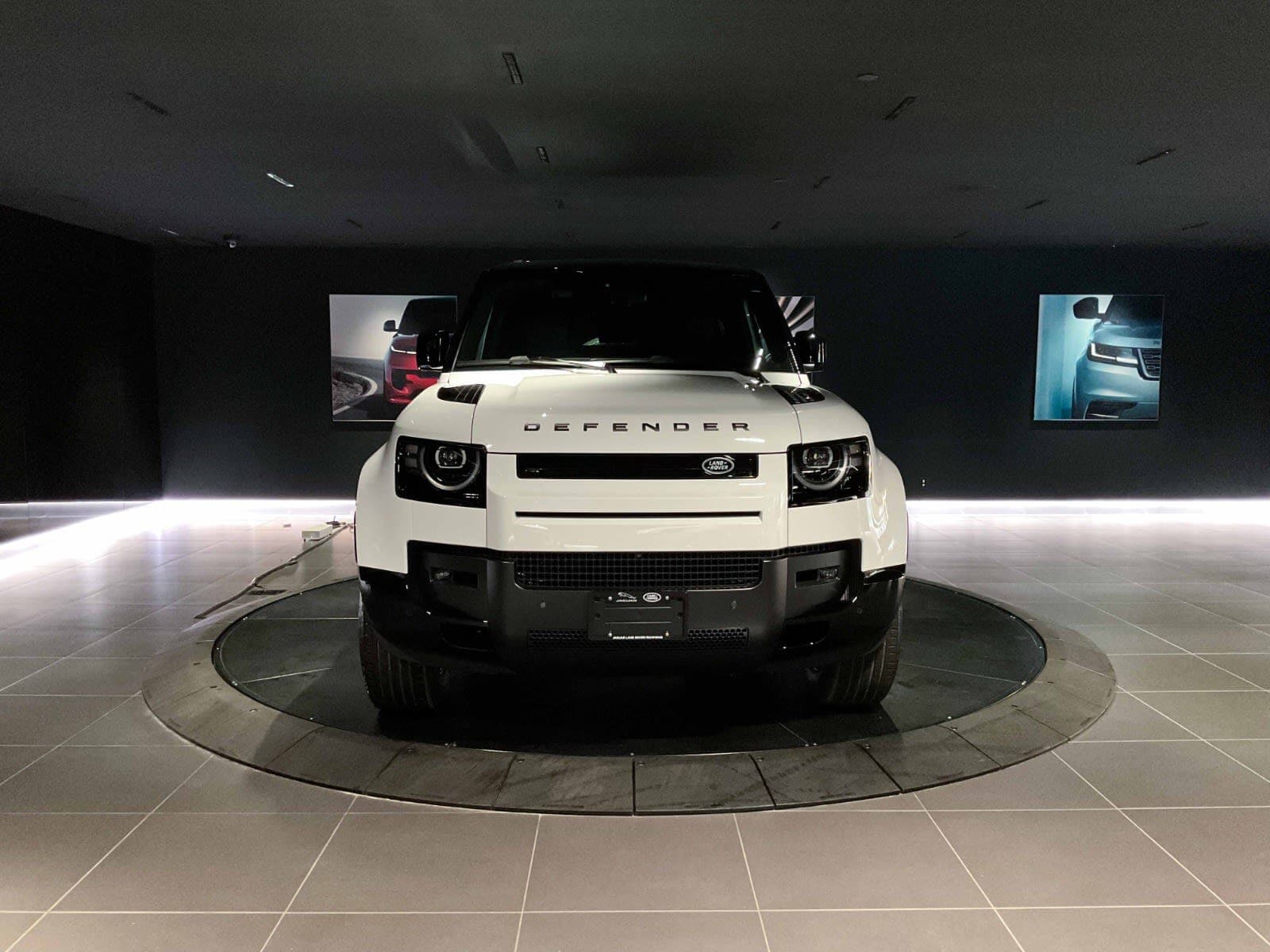 2026 Land Rover Defender X-Dynamic SE