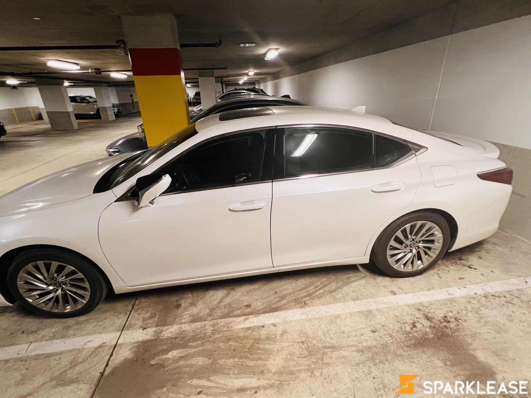 2023 Lexus ES ES 300h Auto
