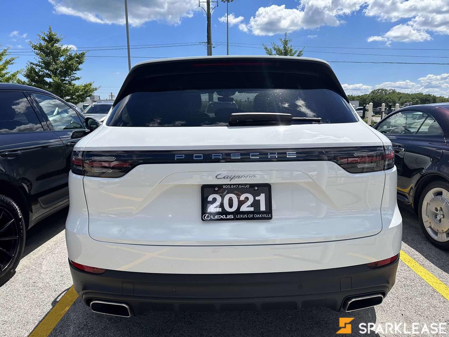2021 Porsche Cayenne Premium PKG
