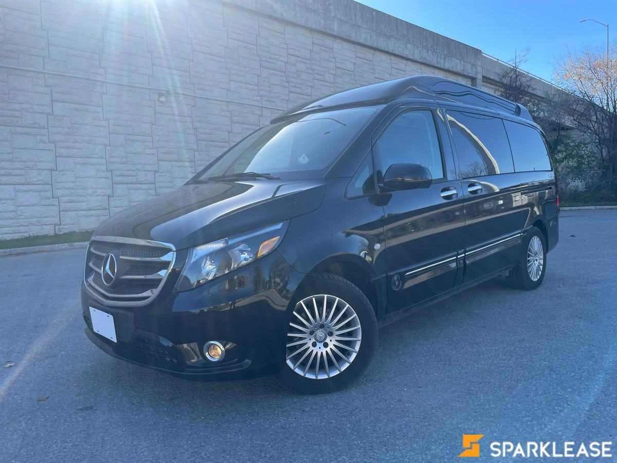 2017 Mercedes-Benz  Metris Passenger Van...