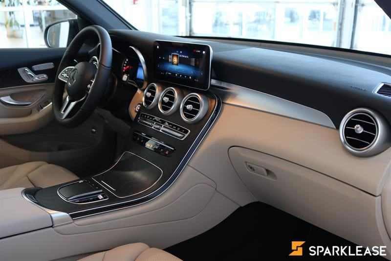 2022 Mercedes-Benz  GLC-Class 