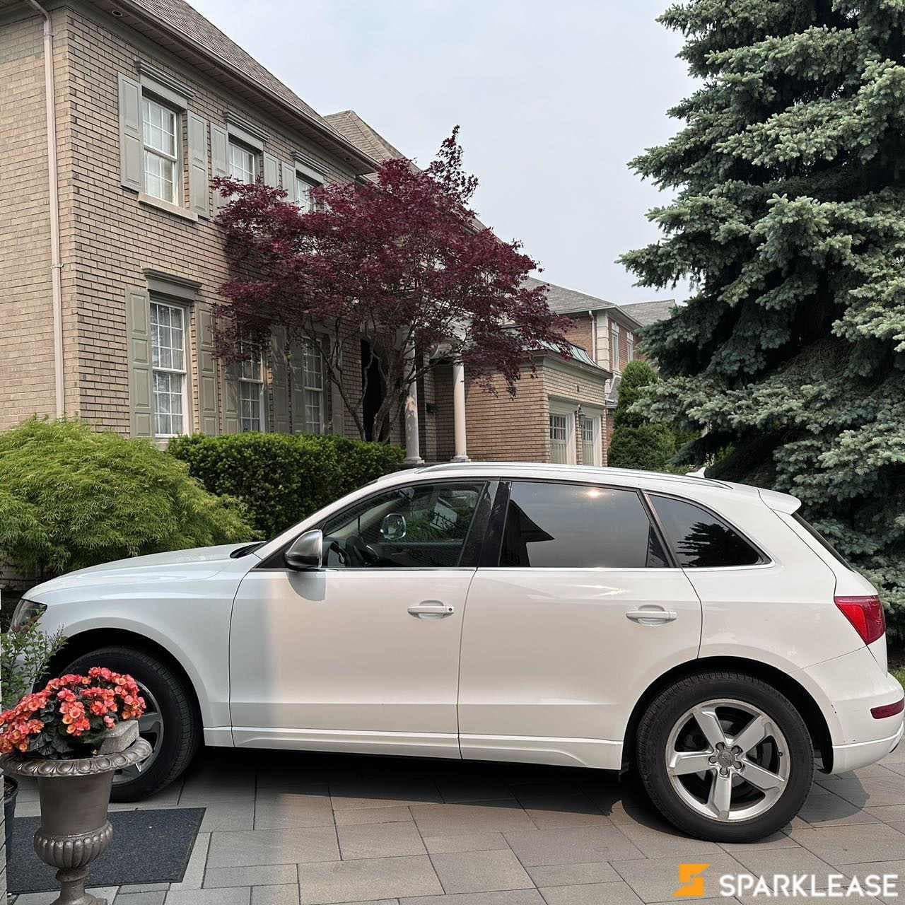 2011 Audi Q5 quattro 4dr 3.2L Premium