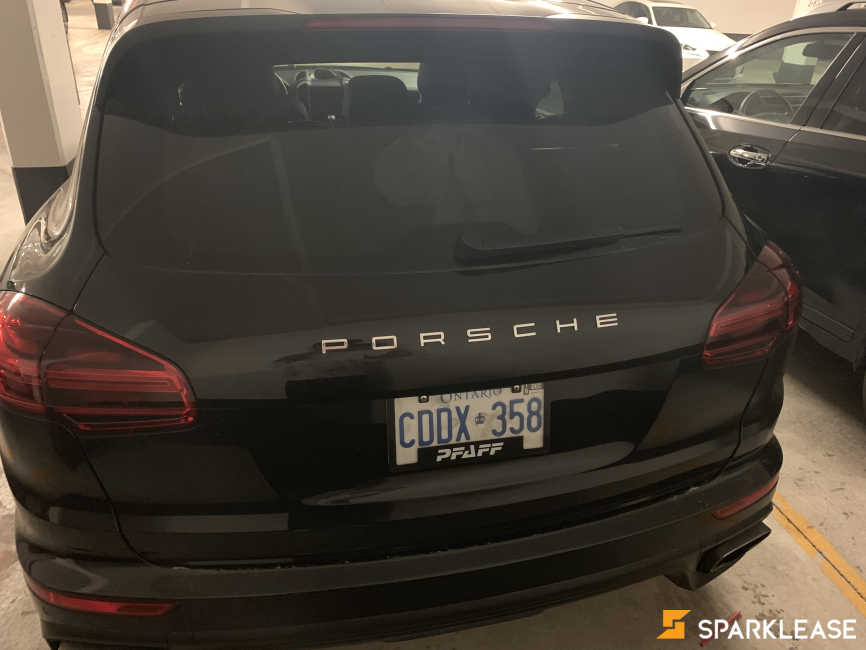 2017 Porsche Cayenne Platinum Edition
