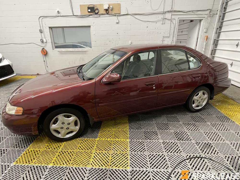 2001 Nissan Altima GXE