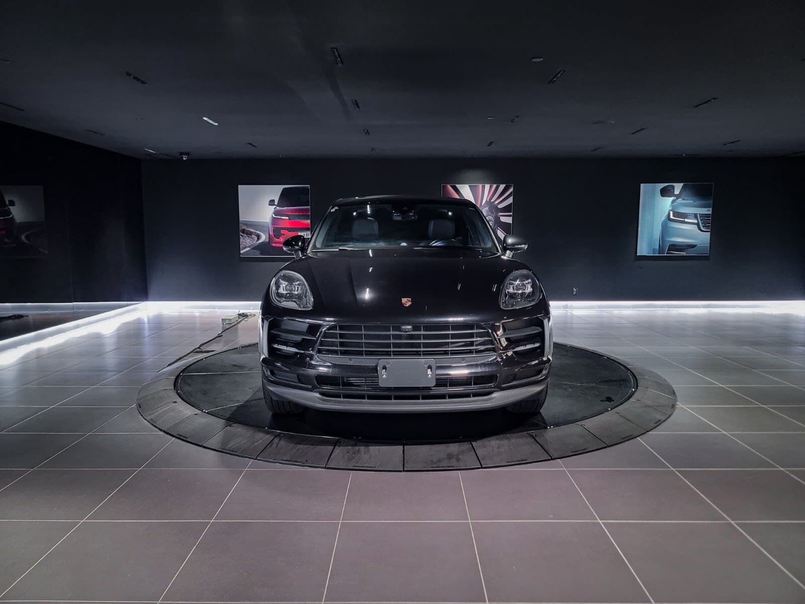 2020 Porsche Macan AWD
