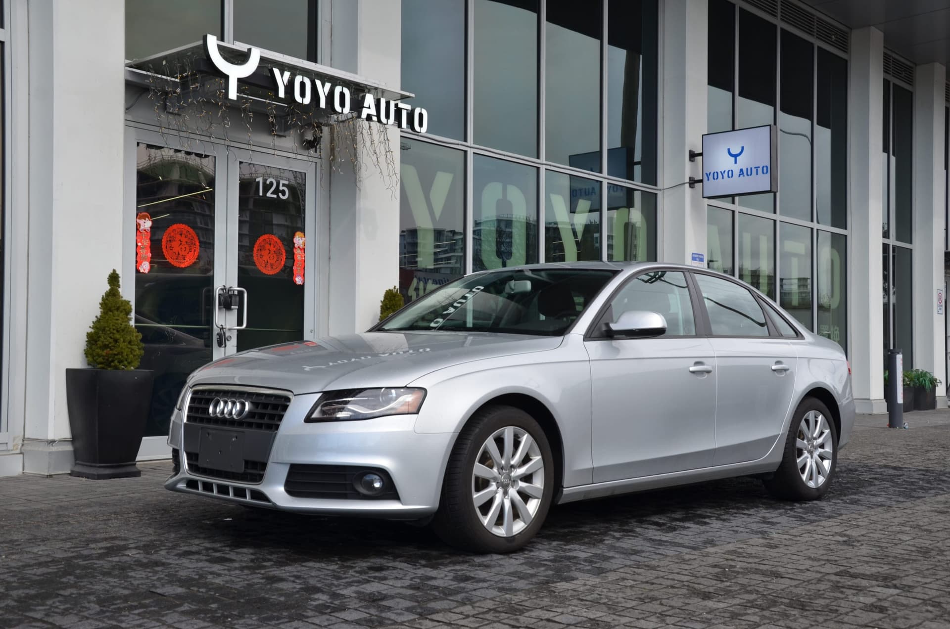 2011 Audi A4 4dr Sdn CVT FrontTrak 2.0T
