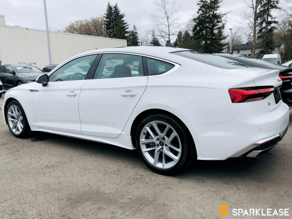 2021 Audi A5 四门