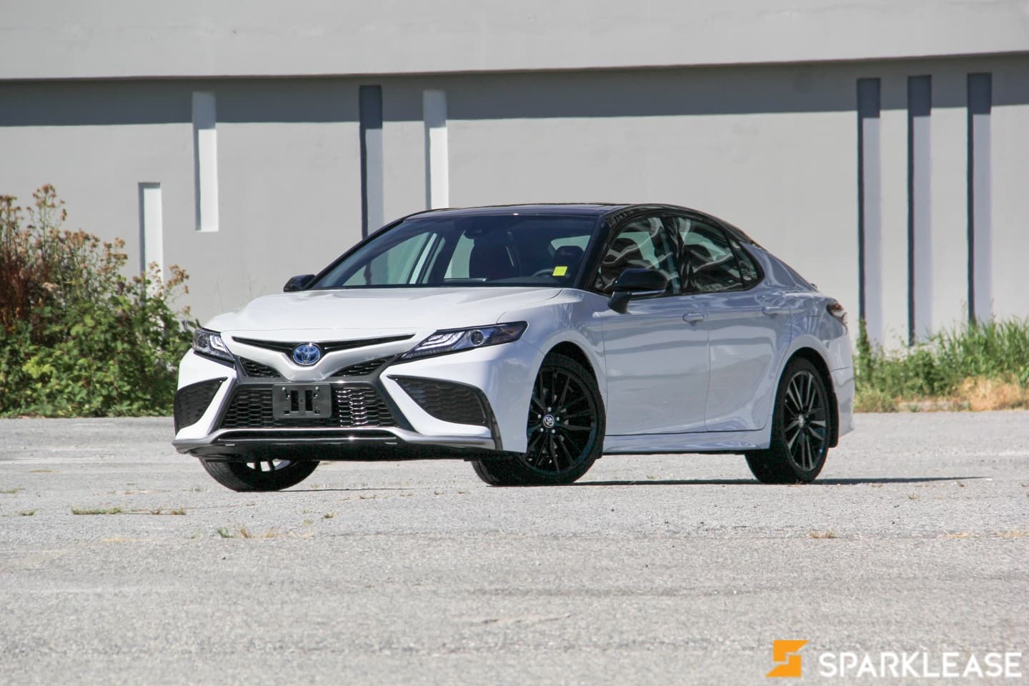 2022 Toyota Camry Hybrid XSE Auto