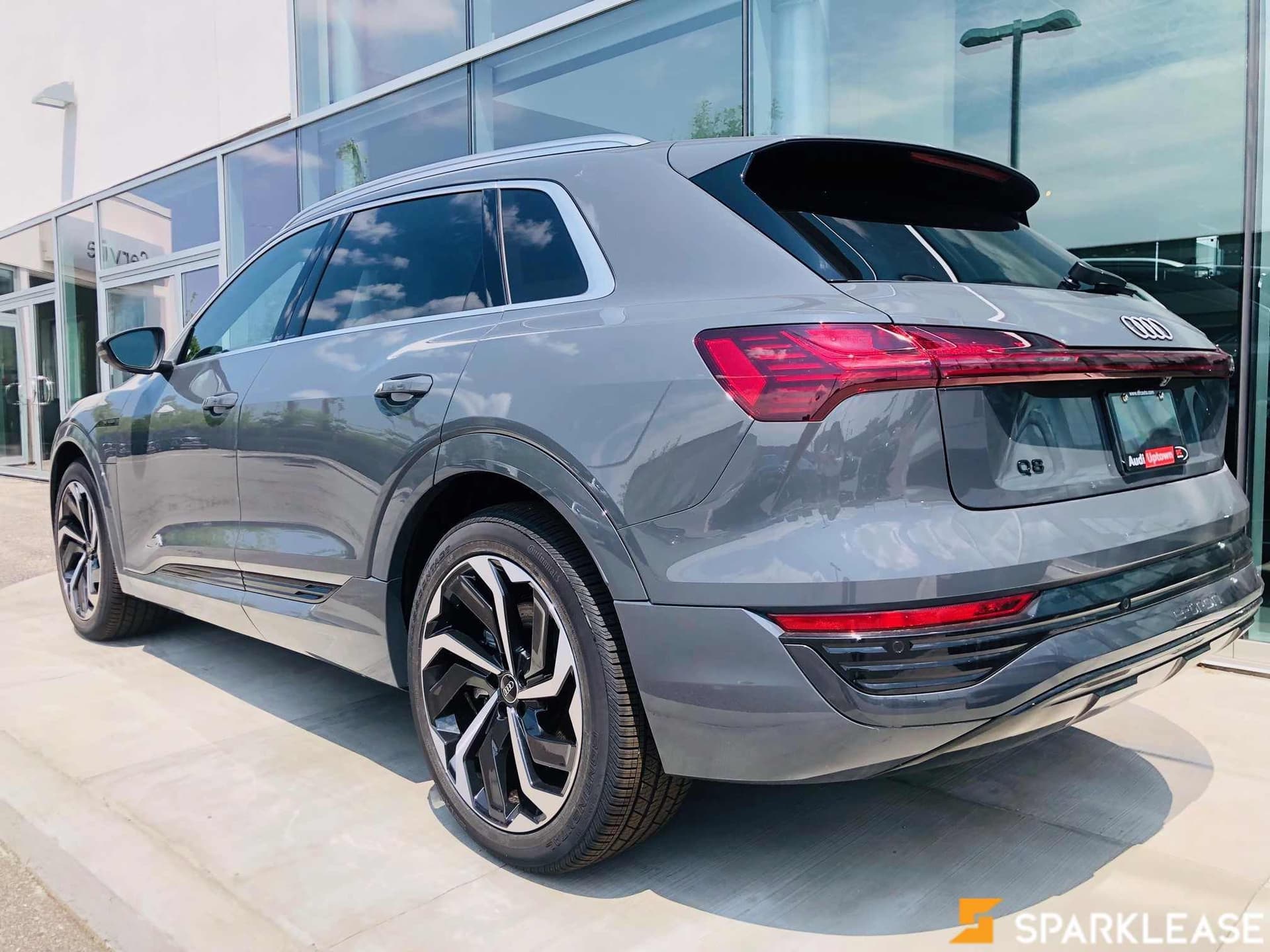 2024 Audi Q8 e-tron 现车