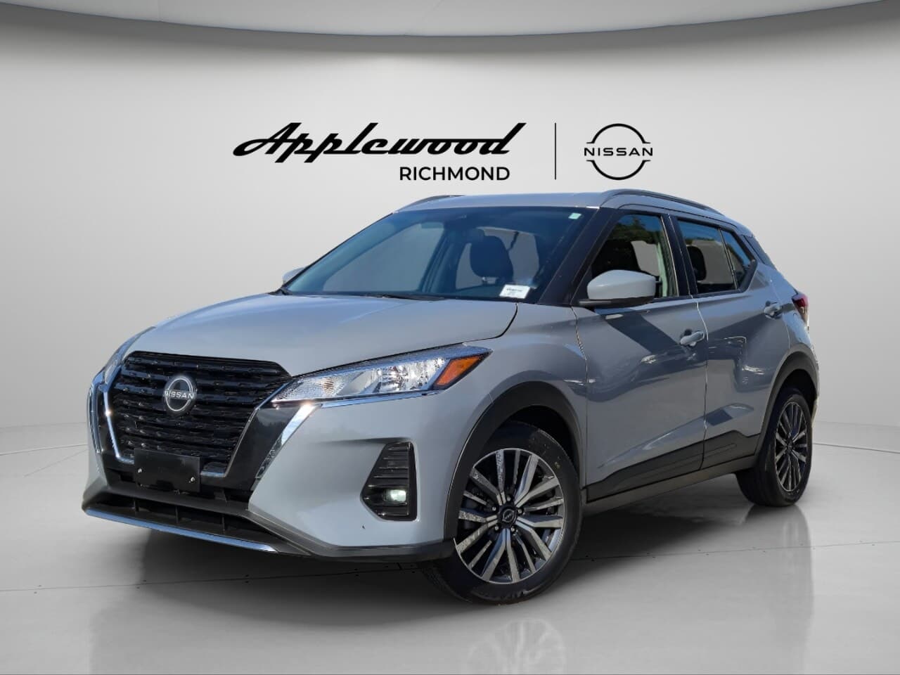 2025 Nissan Kicks Play SV CVT