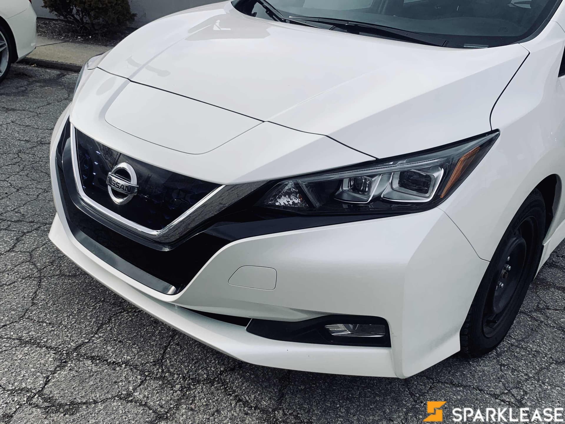 2022 Nissan  LEAF  SV Hatchback 