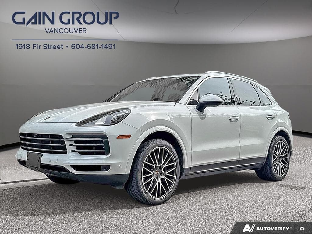 2022 Porsche Cayenne Clean carfax, with factory warranty; excellent con