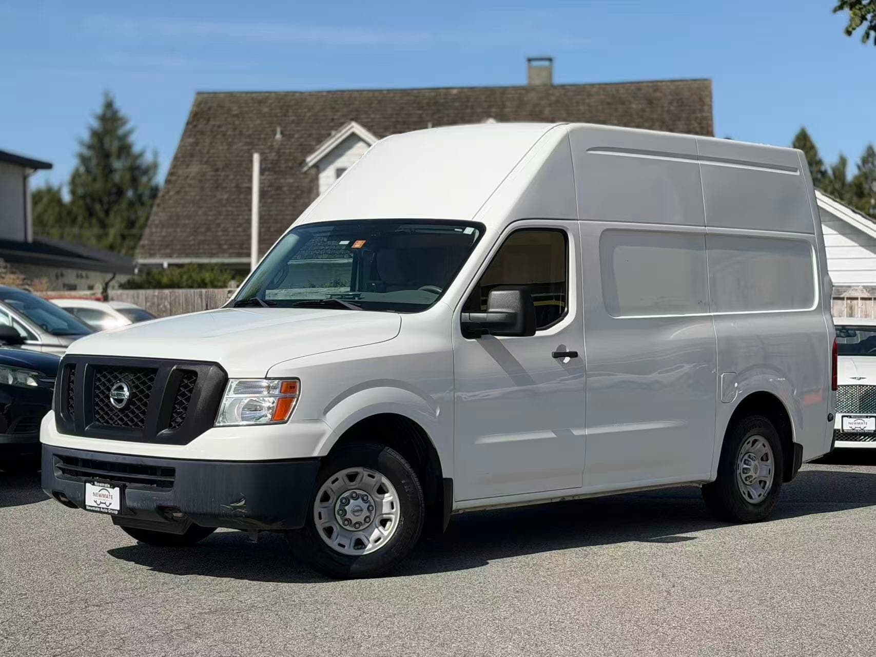 2012 Nissan NV 2500 S V6. LOCAL BC VEHICLE. NO ACCIDENT. LOW KILOMETRES.