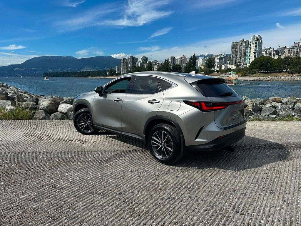 2025 Lexus NX 450h+ NX 450h+
