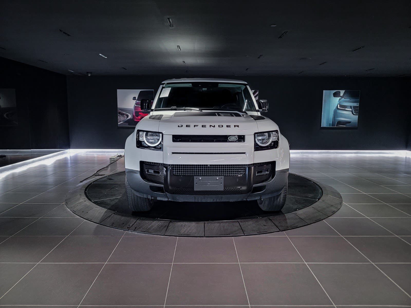 2023 Land Rover Defender S