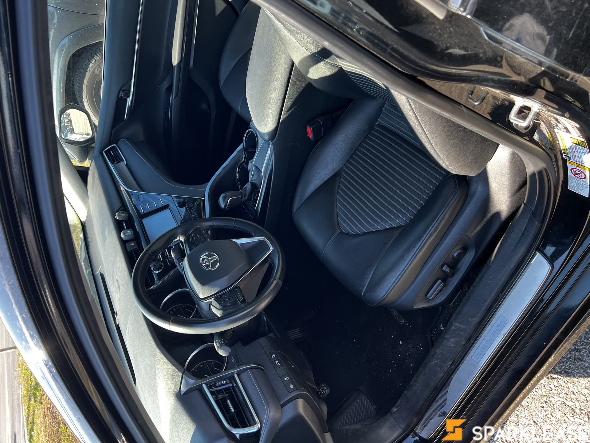2018 Toyota  Camry  SE Auto 