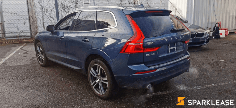 2021 Volvo XC60 Momentum