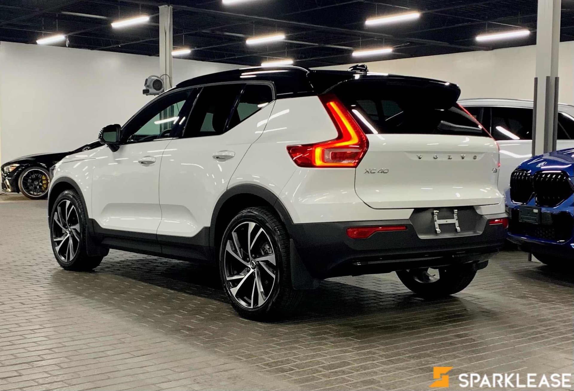 2022 Volvo XC40 T5 AWD R-Design