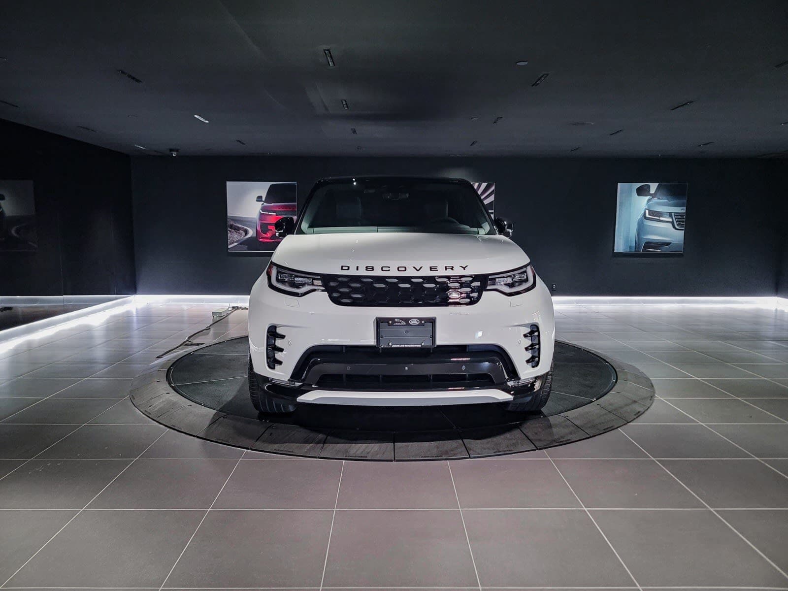 2026 Land Rover Discovery Dynamic SE