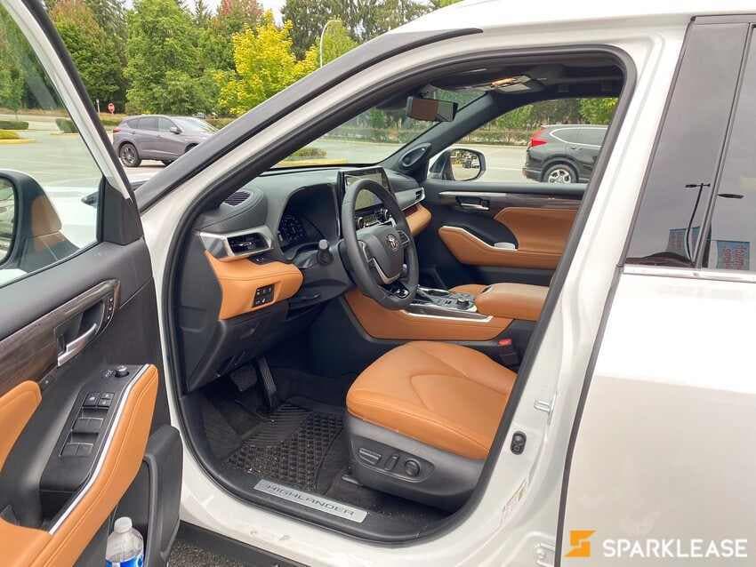 2023 Toyota Highlander 