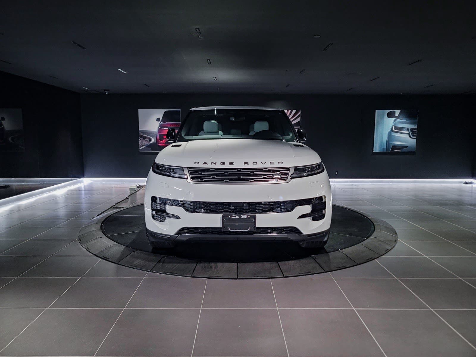 2026 Land Rover Range Rover Sport S